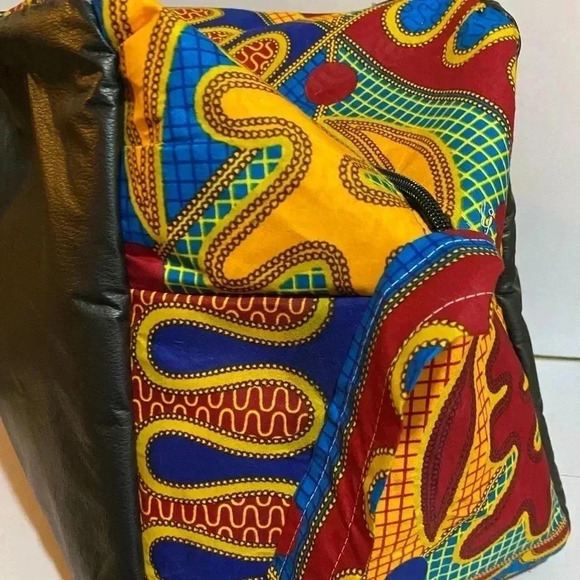 Handcrafted unisex Ankara print vinyl leather duffel weekend travel bag - Picture 9 of 11